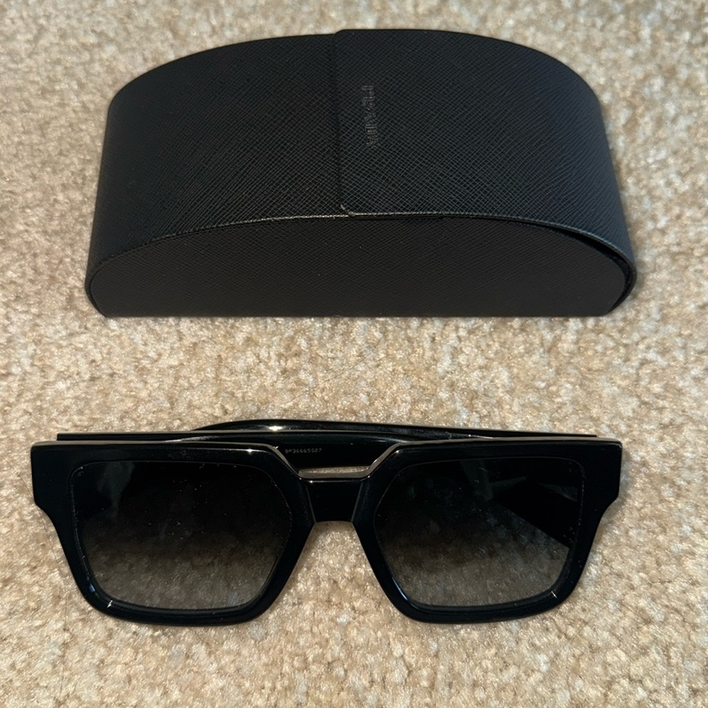 PRADA SUNGLASSES